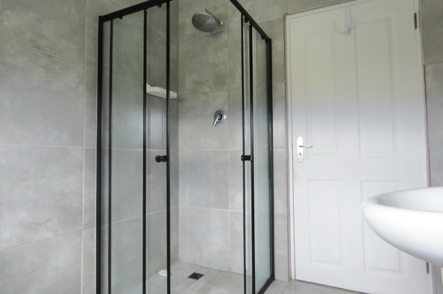 To Let 2 Bedroom Property for Rent in Gordons Bay Central Western Cape